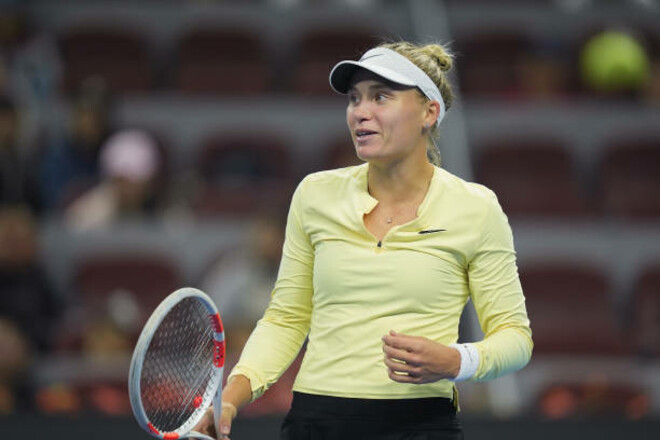 Стародубцева разгромила Фругвиртову и вышла во 2-й раунд турнира в Мадриде