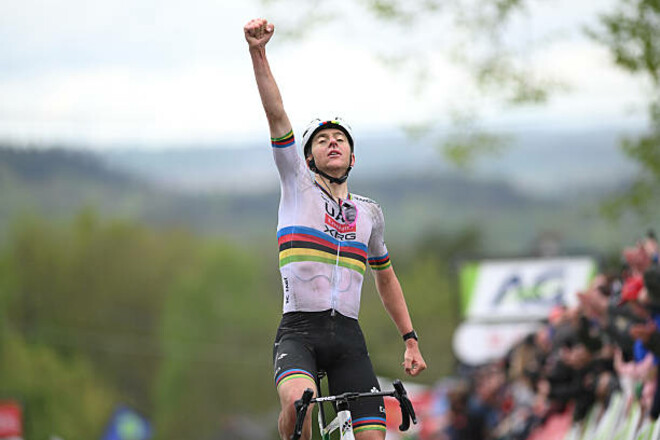 La Flèche Wallonne. Погачар одержал пятую победу в нынешнем сезоне