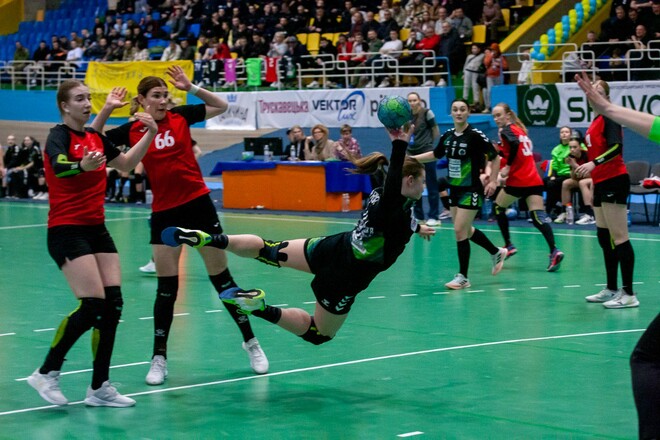 Суперлига. Спартак навязал борьбу Галичанке, Ровно и Реал бросали пенальти