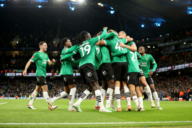 Таловєров потрапив до заявки на матч. Стартові склади Престона та Плімута