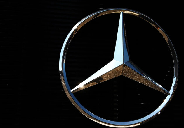 ФОТО. Мерседес зробили інтригуючий анонс у соцмережах