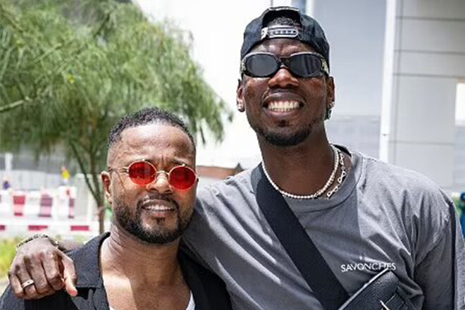 ФОТО. Погба приехал поддержать экс-партнера по сборной. Перед дебютом в ММА