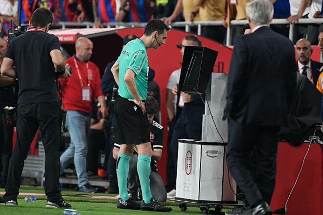 ФОТО. Рефері призначив пенальті у ворота Реала на 90+6, але потім передумав