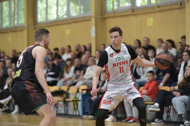 Ровно разгромило Черкасских Мавп в сверхрезультативной игре