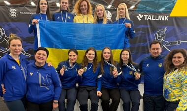 Еще две медали взяли украинские команды на молодежном ЧЕ по фехтованию