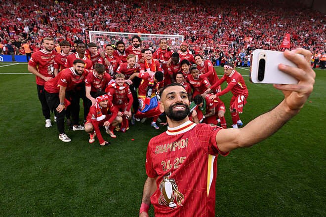 «You'll Never Walk Alone». Екстренер привітав Ліверпуль з чемпіонством