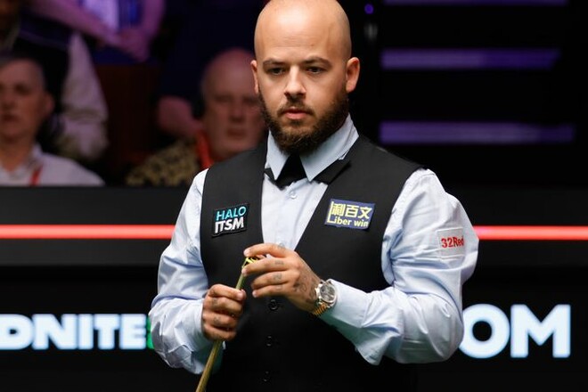 Прибув на матч приватним літаком. Бресель здолав Діна і вийшов на Трампа