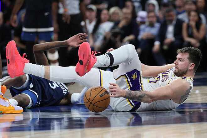 У Лейкерс украли победу. Арбитры признали свою ошибку