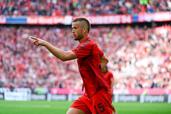 Романо: защитник Баварии перейдет во французский гранд, известны детали