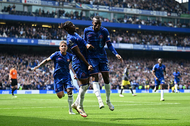 Челси нацелился сразу на трех футболистов одного топ-клуба