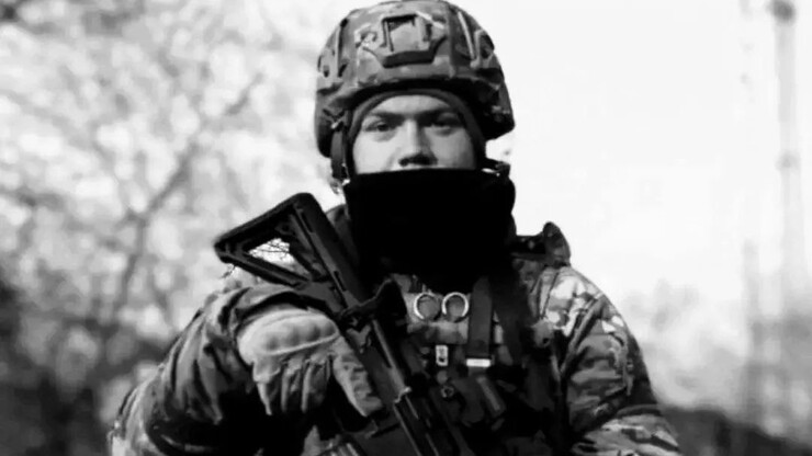Склоним головы. 20-летний азовец, фанат Сумов, погиб при обороне Мариуполя