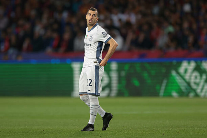 Ограбление? Полузащитник Интера прокомментировал матч с Барселоной