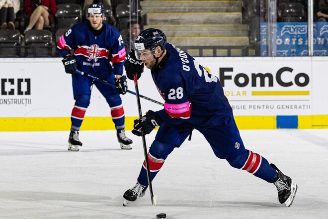 ЧС з хокею у дивізіоні України. У групі знову новий лідер