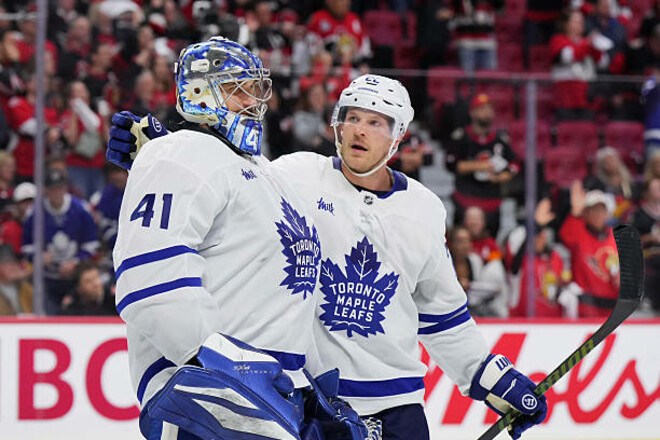 Плей-офф НХЛ. Торонто, Вегас и Эдмонтон вышли во второй раунд