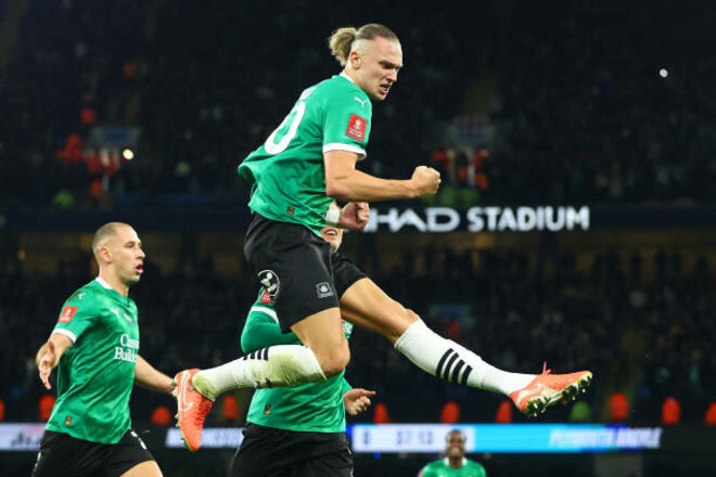 Будущее Таловерова. На футболиста претендуют несколько клубов из Англии