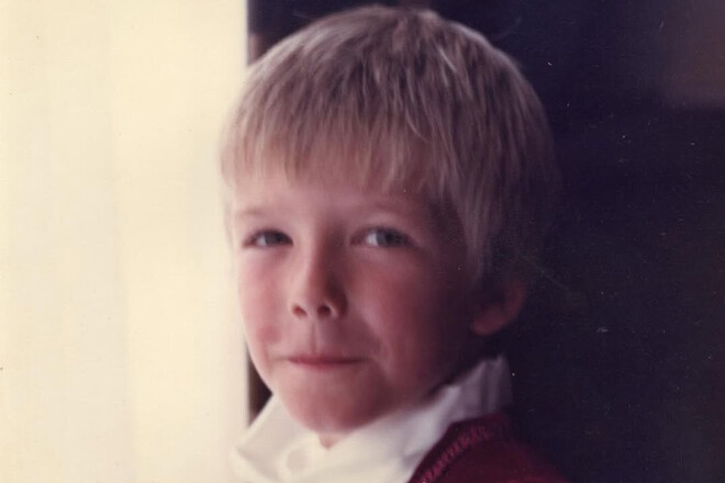 ФОТО. Бекхем опублікував рідкісні дитячі знімки на честь свого 50-річчя