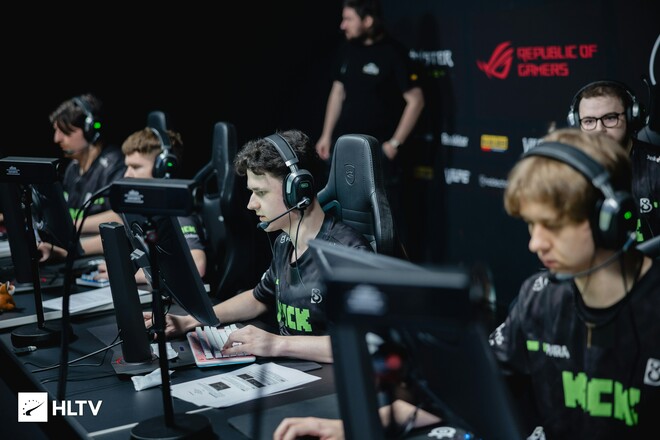 Вопросы по Dust 2. Украинская команда B8 потерпела поражение от BIG