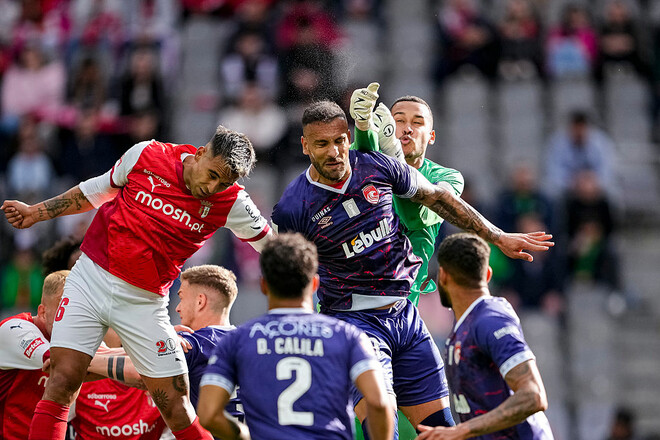 Бенфика борется за титул, Брага теряет очки. Результаты 32-го тур