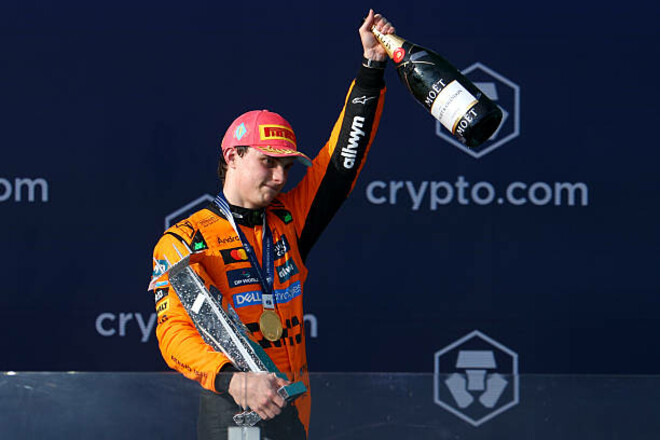 «Макларен – аутсайдер и разговор с Максом». Слова пилотов после гонки Ф-1