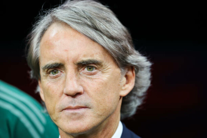 Именитого тренера заметили на матче Болонья – Ювентус. Он выигрывал ЧЕ-2020