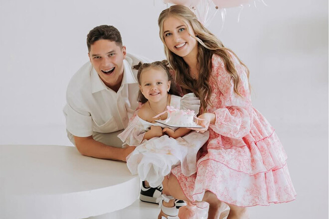 ВІДЕО. Як Георгій Судаков розважається в супермаркеті. З донькою