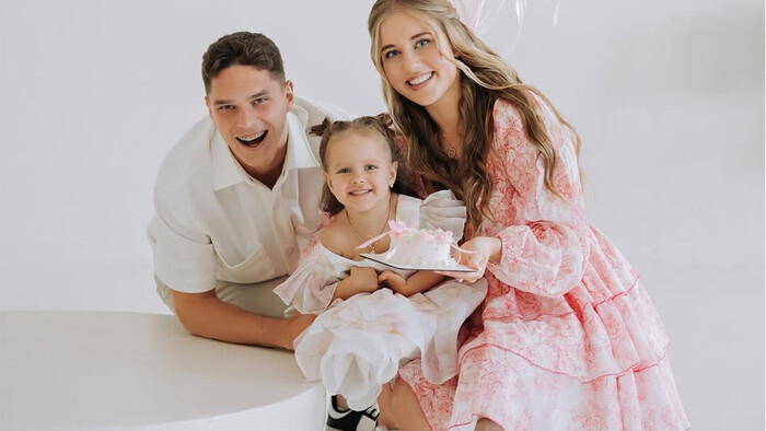 ВИДЕО. Как Георгий Судаков развлекается в супермаркете. С дочерью