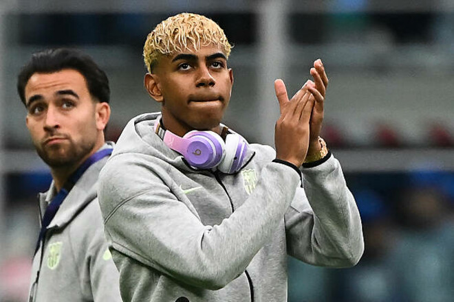 Барселона готовит новый контракт для Ямаля. Известны некоторые детали