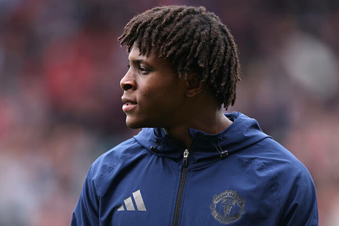 Манчестер Юнайтед готовий виставити на трансфер 38 футболістів