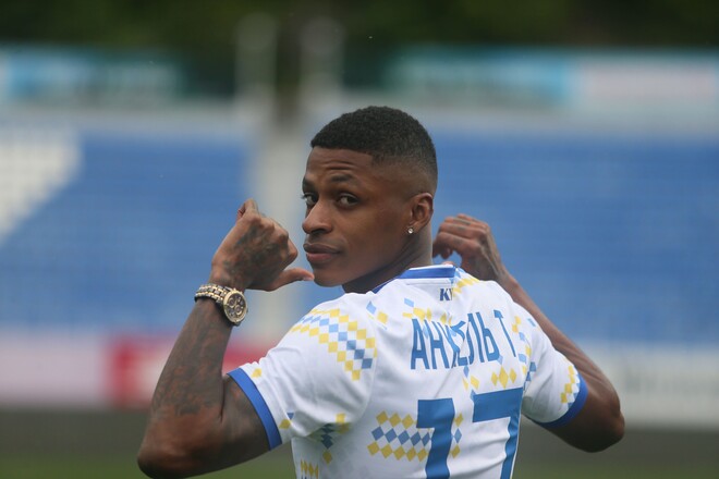 Вингер-легионер Динамо сделал заявление о конкуренции с Ярмоленко