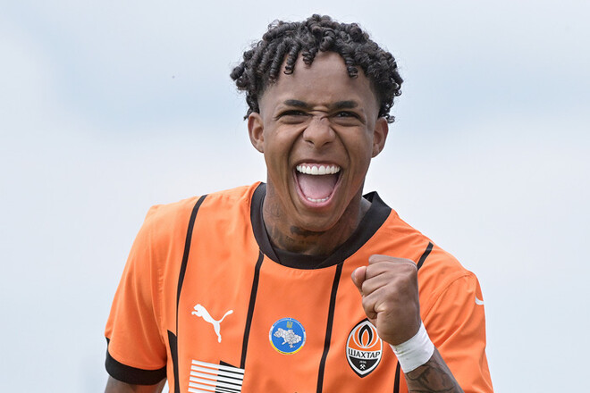 В Шахтере назвали лучшего игрока апреля по версии болельщиков