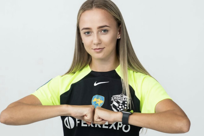 Играй, как Бекхэм. Украинская футболистка надела ретро футболку