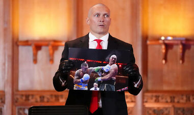 «Це погана машина». Усик згадав, який у нього був перший автомобіль