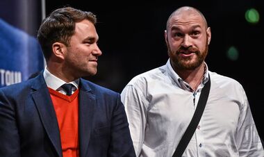 Переобулся? Промоутер Джошуа сделал прогноз на реванш Усик – Фьюри