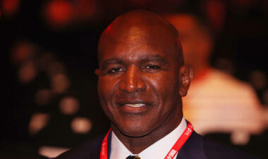 ХОЛИФИЛД – о реванше Усик – Фьюри: «Знаете, кто из них победит нокаутом?»