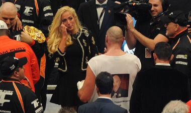 «Я поклялась ему». Жена Фьюри высказалась о реванше с Усиком