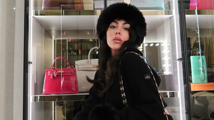 ФОТО. Образ Джорджины Родригес а-ля 90-ые взорвал соцсети. Это топ