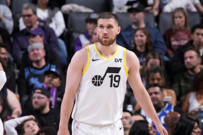 Михайлюк снова набрал 18 очков, но Юта минимально уступила Портленду