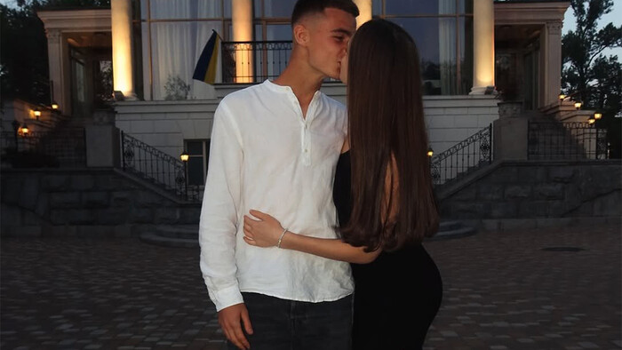 ФОТО. Українському футболісту подарували Золотий м'яч! «Ще трохи і...»