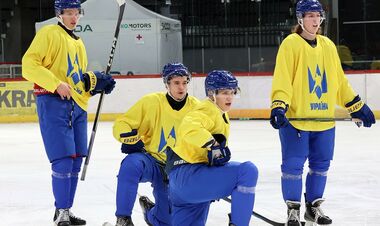 8 goals were scored. The national team of Ukraine started at the U-20 hockey championship