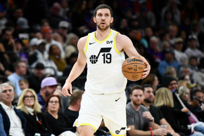 Михайлюк набрал 13 очков. Юта не смогла победить Финикс