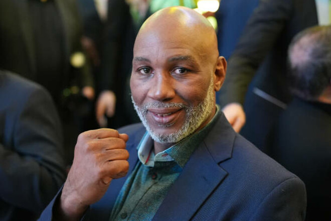 Леннокс Льюис назвал единственного боксера, который был лучше Усика в 2024