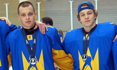 Два украинских хоккеиста, выигрывавших серебро ЧМ-2023, завершили карьеру