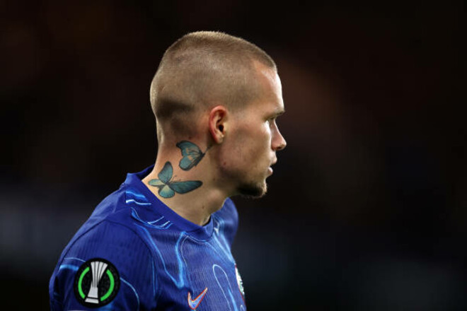 В команде Мудрика выбрали основную версию, как допинг попал в его организм