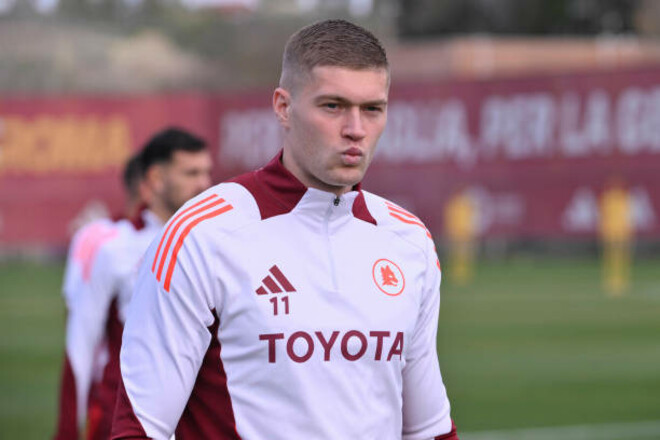 Будет ли играть Довбик? Известны стартовые составы на матч Болонья – Рома