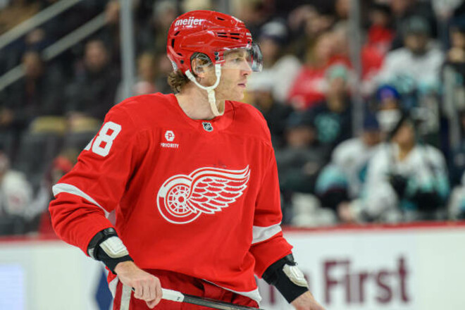 7 кряду победа Детройта, успехи Оттавы и Тампы, три лидера НХЛ