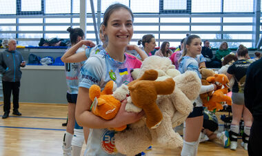 Bears for military children. Naftusya held a charity event