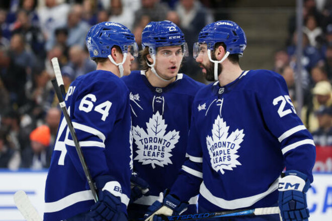 НХЛ. Победы Вашингтона и Торонто в ОТ, поражение Флориды + таблица