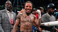 Usyk's critic Jervonta Davis named the three best boxers in history