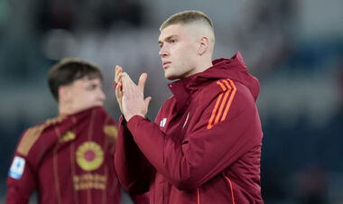 Довбик объяснил, почему не празднует свои голы слишком эмоционально