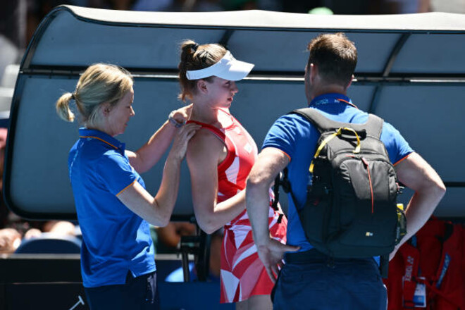 РЫБАКИНА: Травма? Не знаю, насколько все серьезно. Плохо, что это поясница